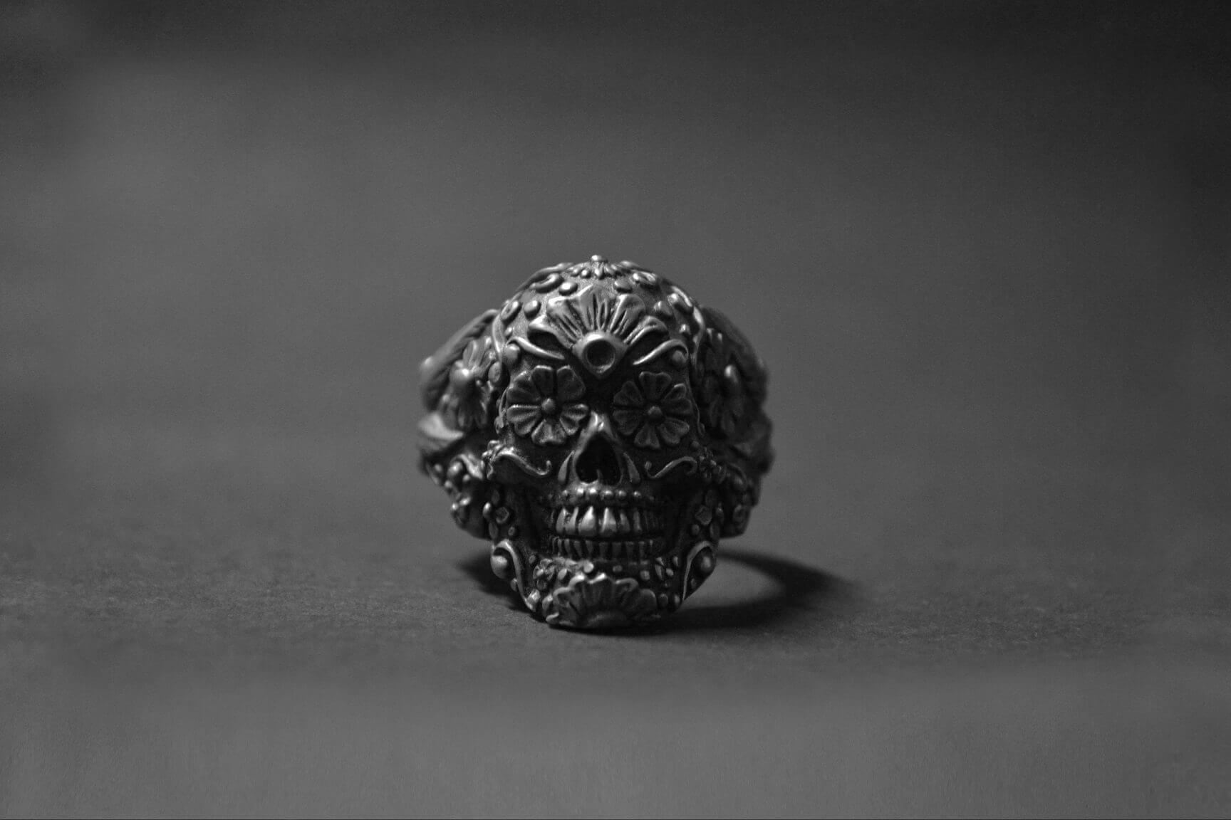 小物 SUPREME supreme skull bell ring Supreme Skull Bell Keychain (SS25) - $28