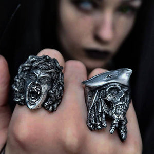 Medusa Ring.